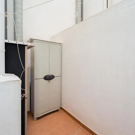 With Parking By The Sea In * Torrevieja