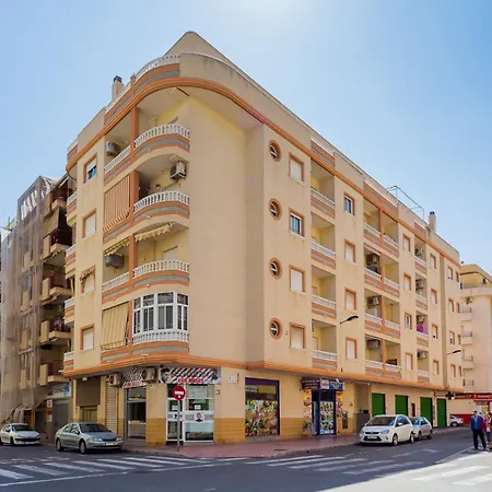 With Parking By The Sea In * Torrevieja